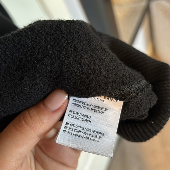 NWOT American Eagle Oversized Jegging Fit Turtleneck - Picture 5 of 6